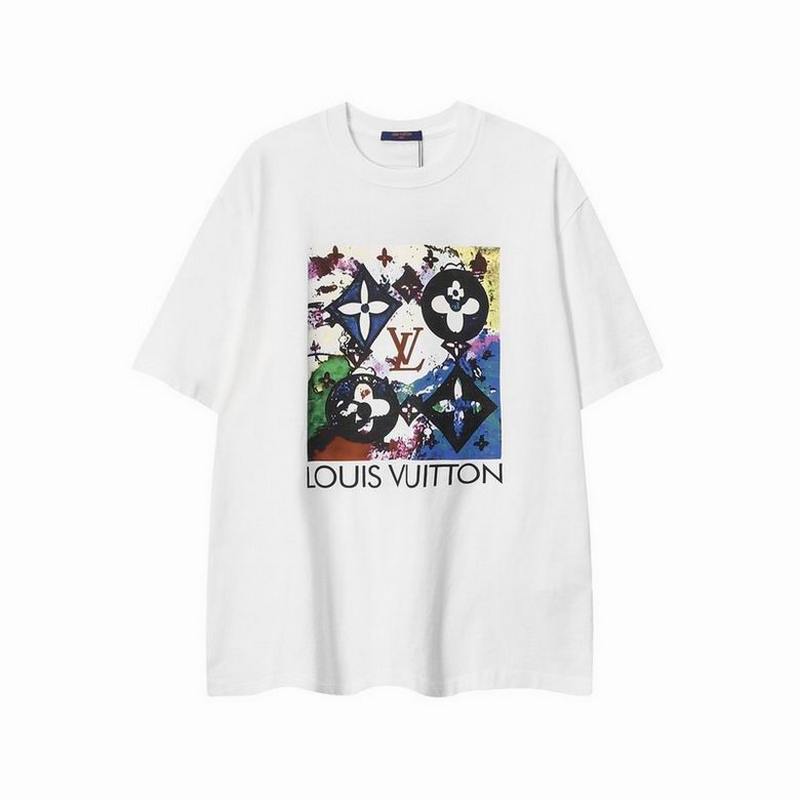 Louis Vuitton Men's T-shirts 209